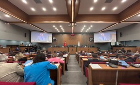 AK Parti yapılan desteklere tepki gösterdi: Büyükşehir’den ilçelere yardım seli!