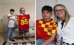 AK Partili Çankırı'dan Göztepeli Yiğit'e büyük jest: Biletini aldı, forma hediye etti