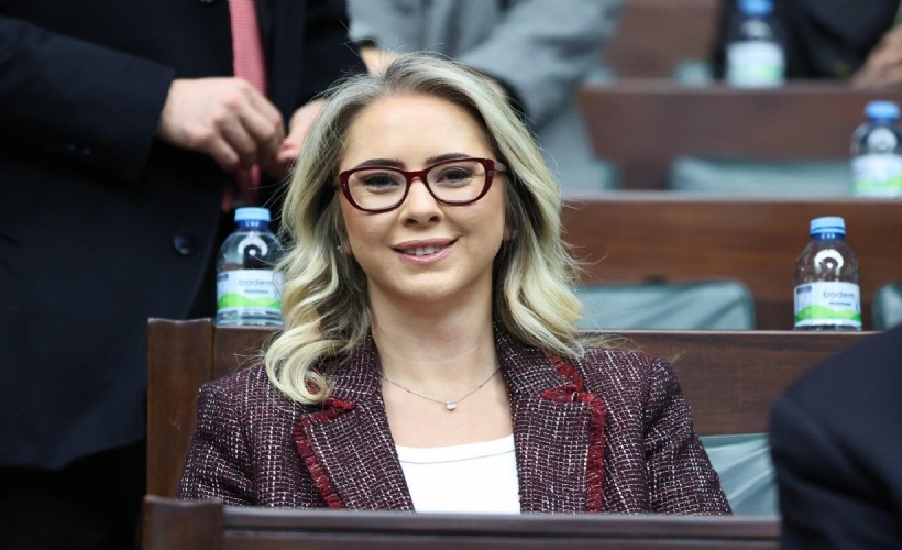 AK Partili Çankırı'dan Tugay'a 'kesinti' yanıtı: 'Biz iğne ucunda denge sağlarken siz çivi çakmaktan acizsiniz'