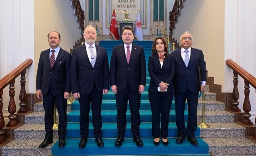 Adalet Bakanı'ndan DEM Parti'ye tepki: Biz top oynamıyoruz