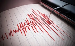 Antalya Kumluca'da korkutan deprem! Finike'de de hissedildi...