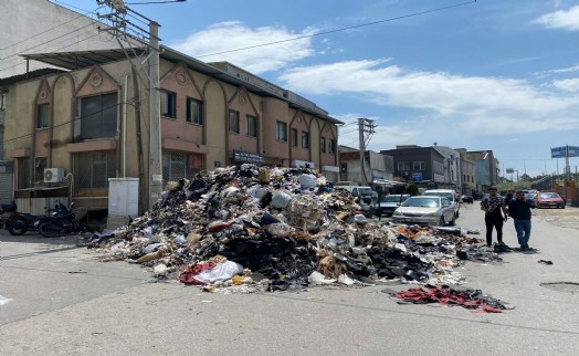 Ayakkabıcılar Sitesi’nde çöp yığınları