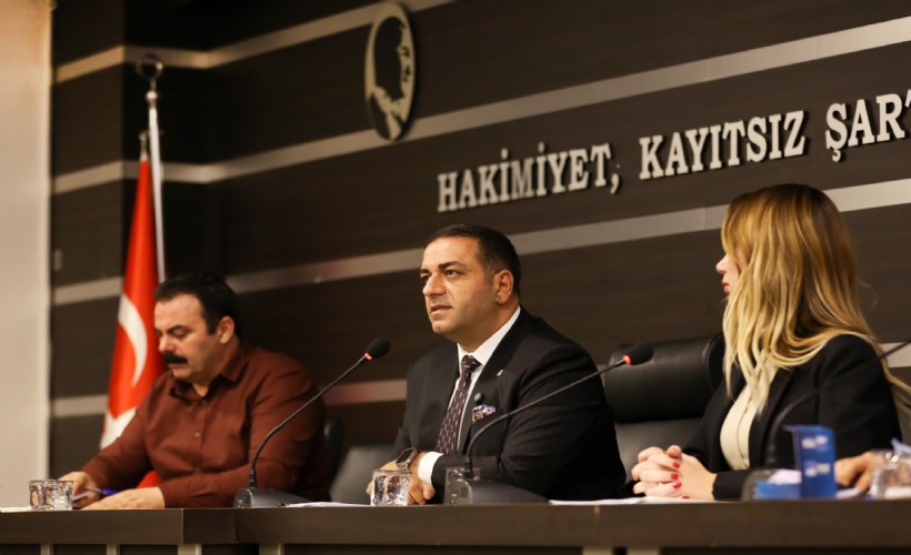 Başkan Erman Uzun Meclis'te bir yılı değerlendirdi, yeni projelerin müjdesini verdi!