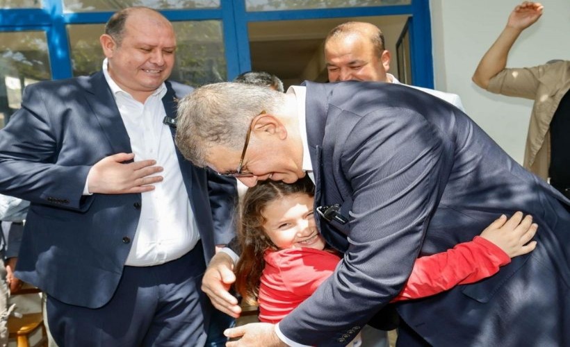 Başkan Tugay, Menderes’in köylerinde üreticilerle buluştu: Yeter ki 'Cemil Başkan sana ihtiyacımız var' deyin
