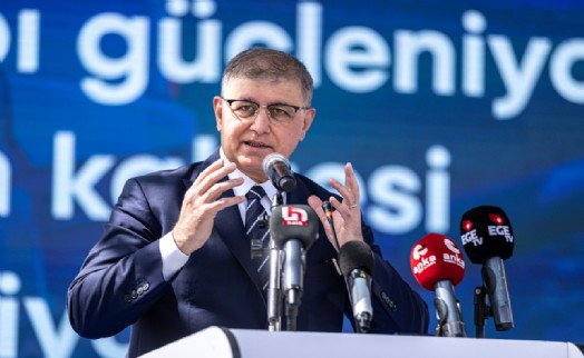 Başkan Tugay'dan Menemen'deki açılışta sert mesajlar: 'İzmir’e diz çöktüremeyeceksiniz'