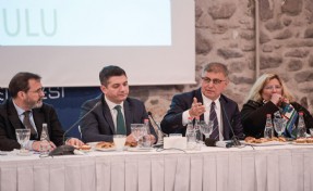 Başkan Tugay’dan kentsel dönüşümde kararlılık mesajı; Geri adım atmayacağım!