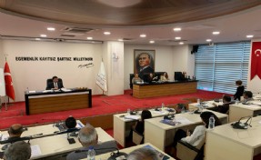 Bayraklı Meclisi’nde AK Parti’den şok istifa: Bağımsız devam edecek!