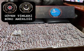 Bayraklı'da durdurulan şüpheli araçta binlerce sentetik hap ele geçirildi