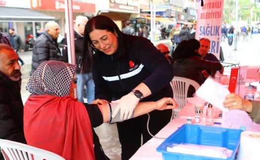 Bayraklı’da Sağlık Haftası etkinlikleri ilgi gördü