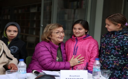 Bayraklı’da minikler Livaneli Kütüphanesi’nde buluştu