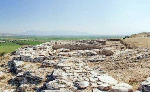 Bergama'da Porsuktepe Nekropol'ü Arkeolojik Sit olarak tescil edildi