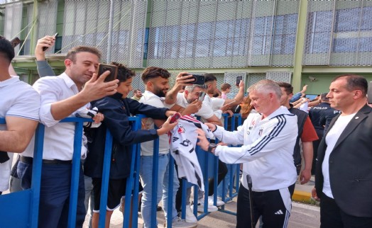 Beşiktaş’a İzmir’de coşkulu karşılama