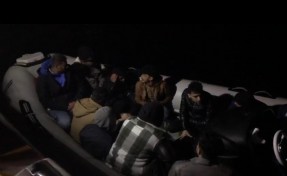 Bodrum'da 32 kaçak göçmen ile 1 göçmen kaçakçısı yakalandı