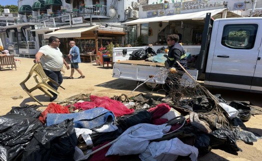 Bodrum'da tarihi antik kentin sularından 2 ton çöp çıktı!