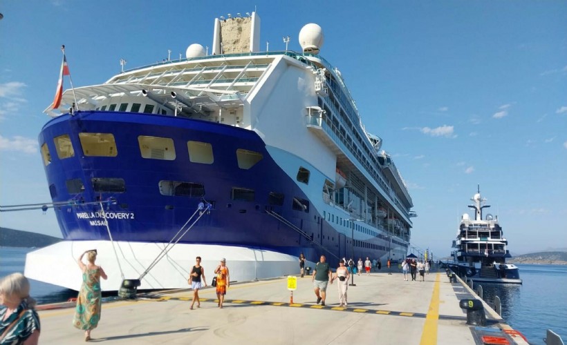 Bodrum’a denizden turist akını!