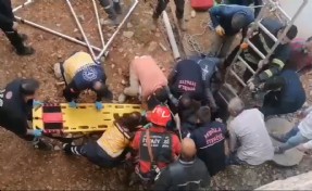 Bodrum’da 4 metrelik kuyuya düşen işçiyi itfaiye kurtardı