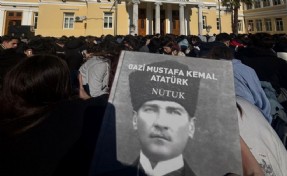 İzmirli vekillerden öğrencilere destek: 'Öğrenciler haklı bir direnişle seslerini yükseltiyor'