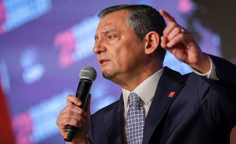 CHP lideri Özel, olağanüstü kurultayın sonuçlarını değerlendirdi: ‘Kaybetmekten çok korkuyor’