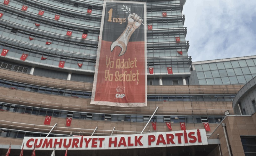 CHP'nin 1 Mayıs pankartında 'Adalet' çağrısı