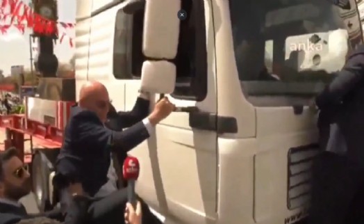 Aslanoğlu'ndan Tanal'ın o görüntüsüne tebessüm ettiren yorum