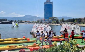 Çocuklar Su Sporları Şenliği’nde buluştu: Büyükşehir'de yelkenler fora