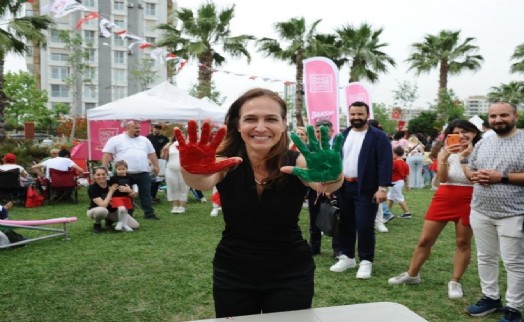 Çocuklar eğlenceye doyacak: Karşıyaka’yı 23 Nisan coşkusu saracak!