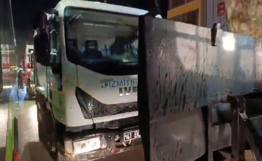 TOMA’nın önünü kestiği iddia edilen çöp aracı şoförleri ifadeye çağrıldı