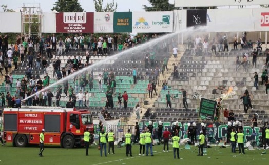 Denizlispor amatöre düştü, ortalık karıştı!