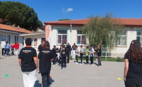 Dikili’de 'Hedef1000' projesi başladı! Oryantiring, 1000 öğrenciyle buluşuyor