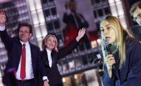 Dilek İmamoğlu siyasete girecek mi? Çok net konuştu: 'Bizim evin siyasetçisi...'