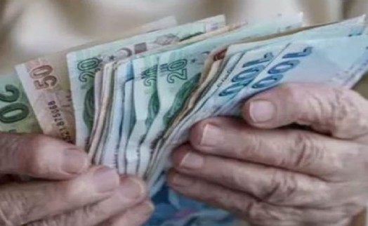Emekli bayram ikramiyesi fark ödemelerinde tarih belli oldu!