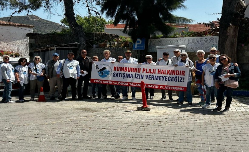Foçalılardan Başkan Tugay'a çağrı: 'Kumburnu halkın plajı olarak kalsın'