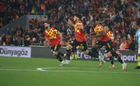 Göztepe, Başakşehir'i dört  golle geçti...