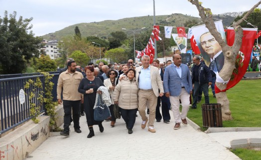 Güzelbahçe’de Sevgi Yolu yenilendi, oyun parkı hizmete açıldı
