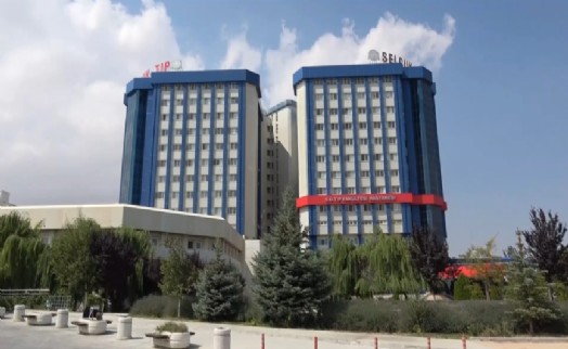 Hastalarla ilgili yazışmaları ortaya çıkmıştı: O 2 doktor hakkında gözaltı kararı verildi