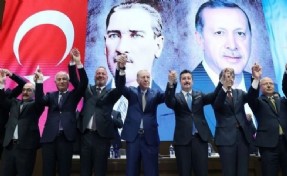 İYİ Parti'de istifa depremi: İki belediye başkanı AK Parti'ye geçti