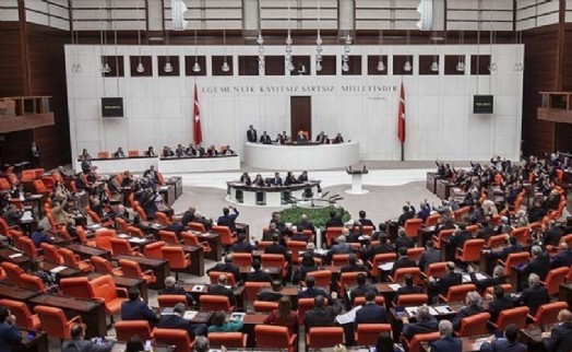 İklim Kanunu'nda iktidardan geri adım: Görüşmelere iki gün ara verildi