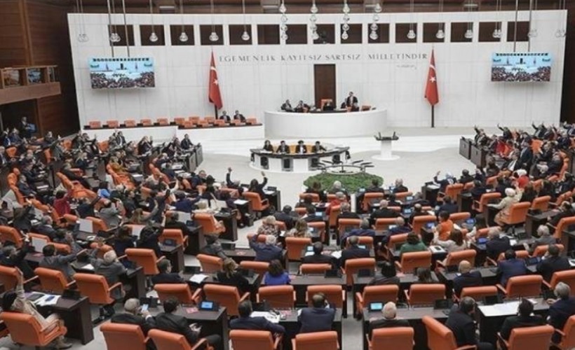 İktidar, AYM’nin iptal ettiği düzenlemelere yasal dayanak kazandırmak için teklif üzerine teklif sunuyor