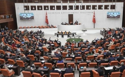 İktidar, AYM’nin iptal ettiği düzenlemelere yasal dayanak kazandırmak için teklif üzerine teklif sunuyor