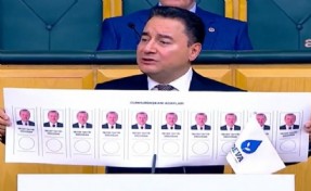 İşte Erdoğan'ın hayalindeki oy pusulası! Meclis kürsüsünden gösterdi