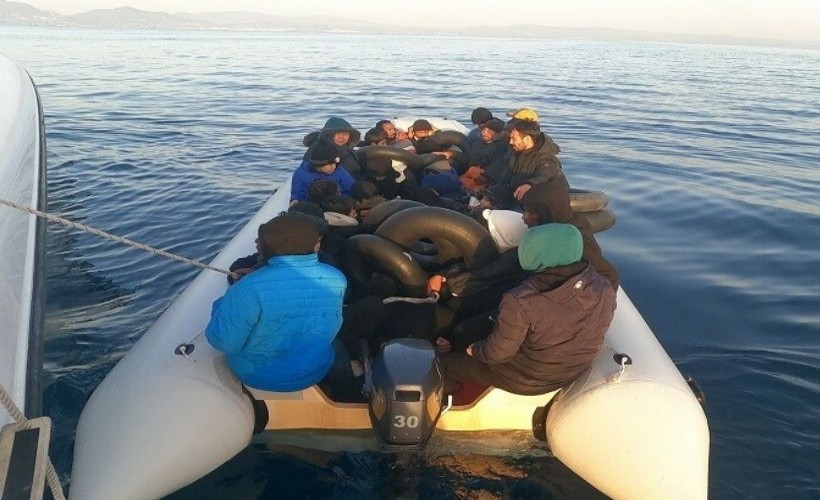 İzmir'de 10'u çocuk 29 kaçak göçmen yakalandı