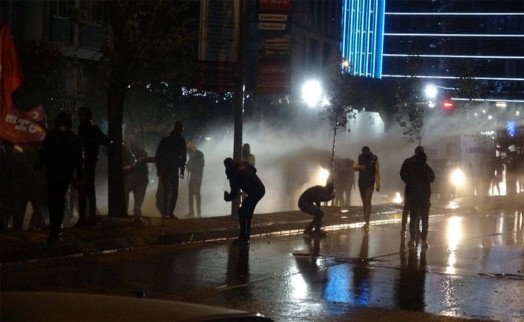 İzmir'de 'İmamoğlu' eylemlerinde 19 kişi hakkında 13 ayrı iddianame
