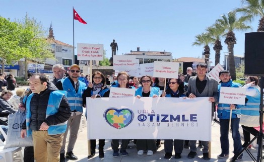 İzmir'de otizim farkındalık etkinliği