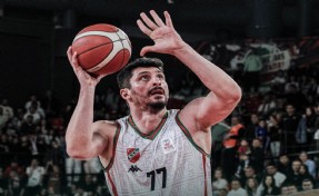 İzmir derbisinde kazanan Karşıyaka