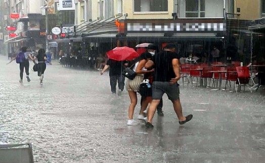 İzmir için kuvvetli sağanak uyarısı