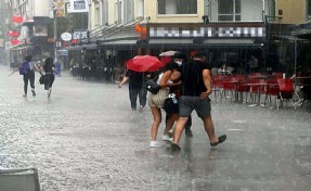 İzmir için kuvvetli sağanak uyarısı