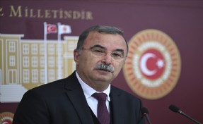İzmir vekili Akın’dan Yerlikaya’ya 10 soru: Hayvanseverin ölümü TBMM’de
