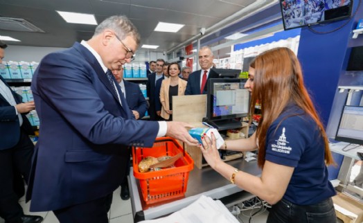 İzmir’de yeni nesil sosyal dayanışma marketi: İZMAR