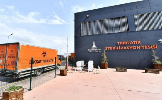 İzmir’in tıbbi atık tesisi halk sağlığı için faaliyette: Günde 30 ton atık bertaraf ediliyor