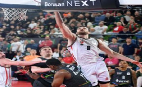Karşıyaka'da potada Hakan sakatlandı